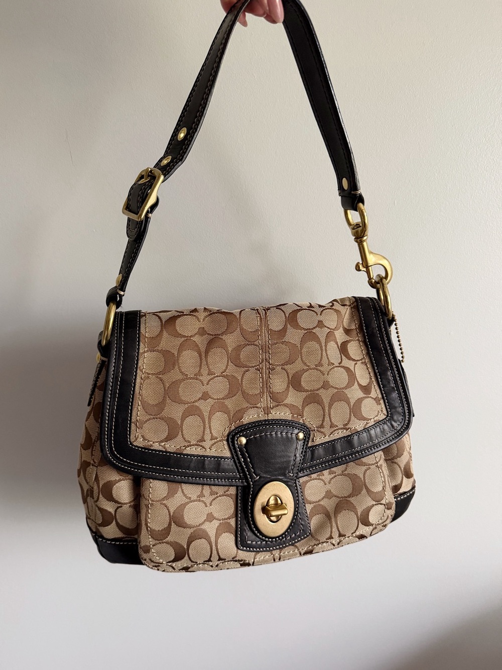 Vintage Coach Ali Turnlock Bag - Large Size